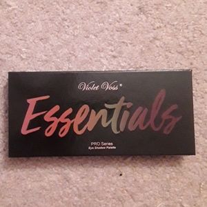 💐5 for $15💐  Violet Vose Essentials Palette